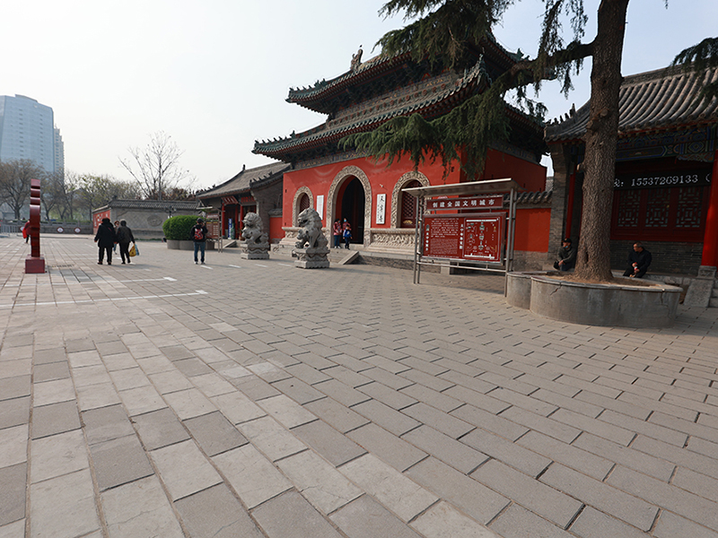 天宁寺门外