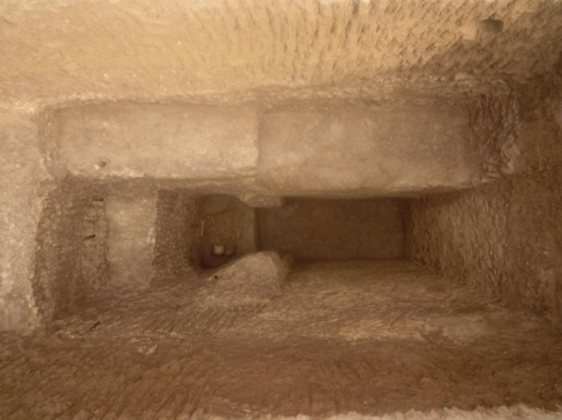 龙山路明清墓地