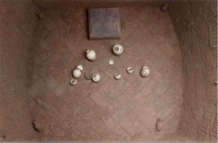 安阳县东魏赵明度墓